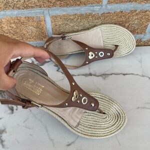LOVE MOSCHINO LEATHER GOLD SANDLES SIZE 40.5